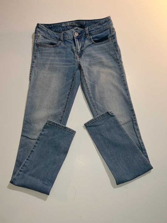 American Eagle Outfitters Denim - American Eagle outfitters women’s super stretch blue jeans jegging